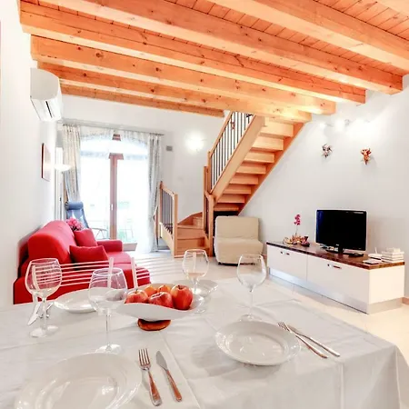 Apartamento Little Canal 8 *