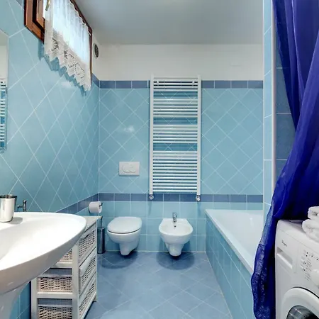 Little Canal 8 * Venedik