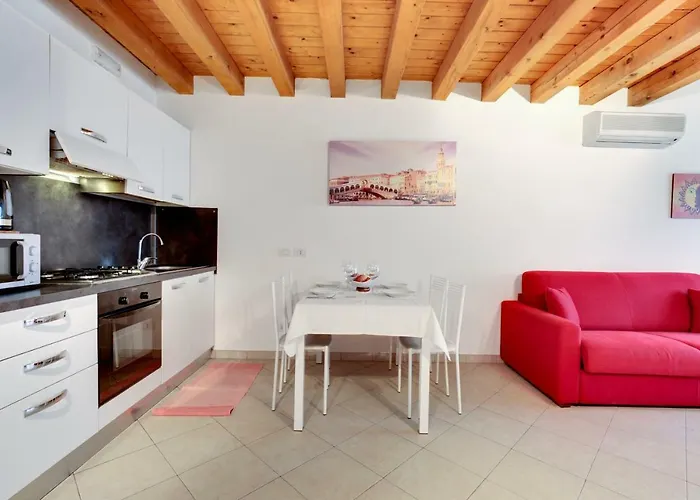 Appartement Little Canal 8 *